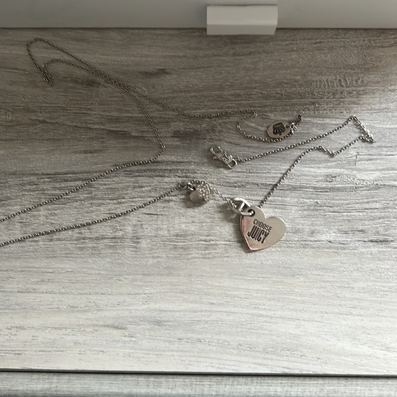 Juicy Couture Adjustable "Choose Juicy" Heart
Necklace Silver w Rhinestones - Picture 2 of 3